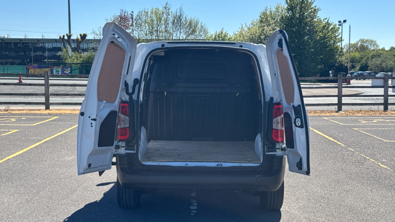 Peugeot Partner Standard Diesel 1.5 BlueHDi 100 Professional Van